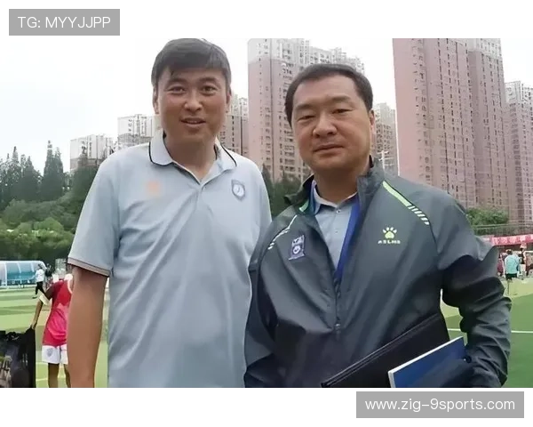 足球青训教练因培养多名国脚获颁地区奖项，中国足球青训球员